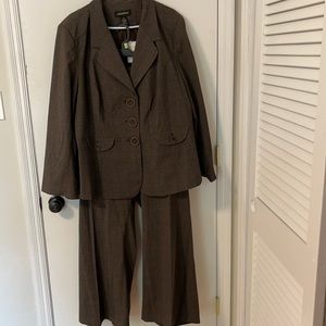 NWT women’s Lane Bryant pantsuit